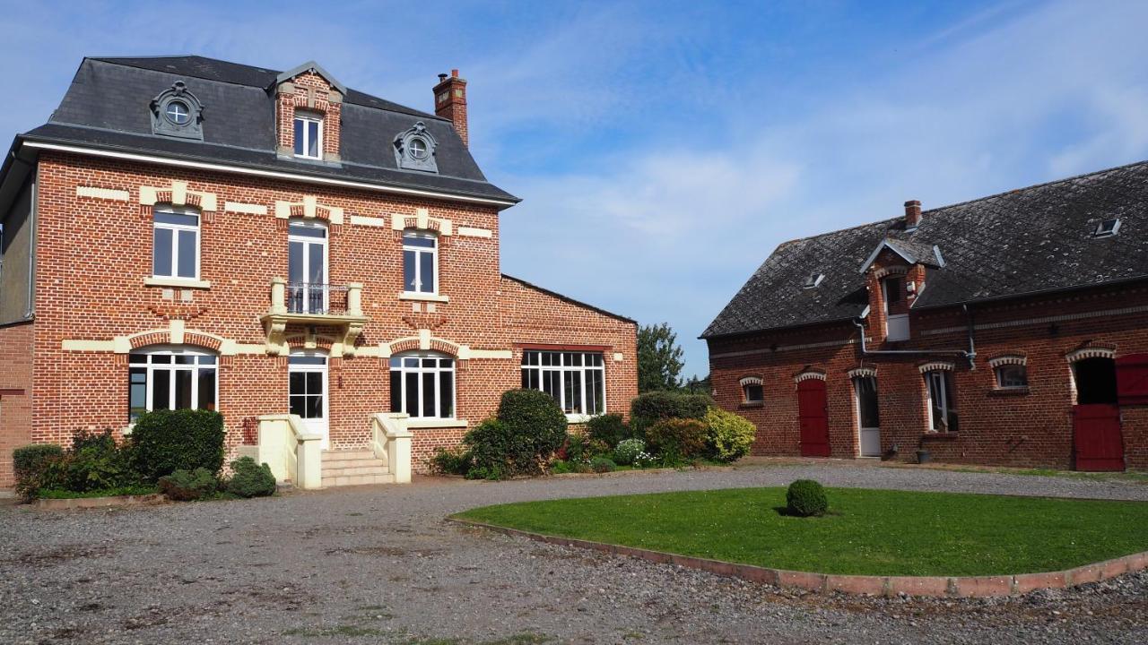 Chez Berenice Et Clement Miraumont Exterior foto